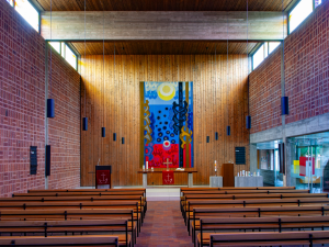 Innenraum der Evangelischen Stephanuskirche in Mainz-Kostheim