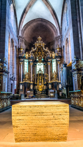 Das Bild zeigt den Hochaltar von Balthasar Neumann.