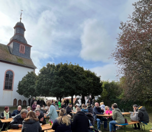 Bild vom Spachbrücker Pfarrbergfest